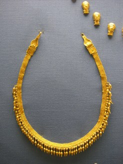 Greek style jewelry. All gold and no stones. British Museum
